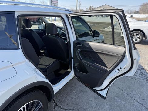Used 2024 Volkswagen Tiguan Wolfsburg Edition image 30
