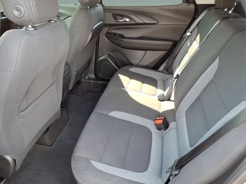Used 2021 Chevrolet TrailBlazer LT w/ Convenience Package FWD image 14