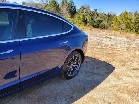 Used 2020 Tesla Model 3 Long Range image 10