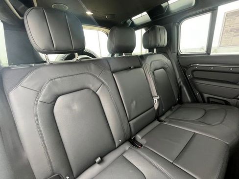 New 2026 Land Rover Defender 110 V8 AWD/4WD image 20