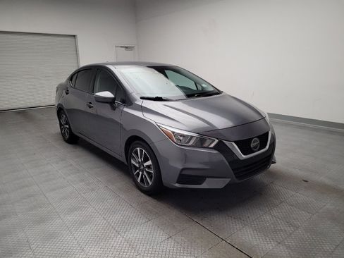 Used 2021 Nissan Versa SV FWD image 13