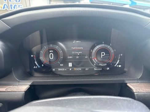 Used 2020 Ford Explorer Platinum w/ Premium Technology Package AWD/4WD image 8
