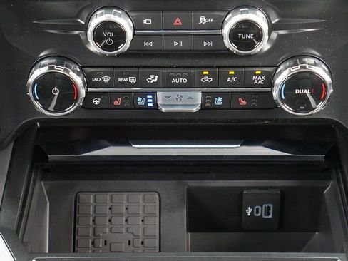 New 2026 Ford F450 Platinum w/ FX4 Off-Road Package AWD/4WD image 23