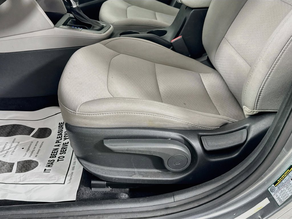 Used 2019 Hyundai Elantra Value Edition FWD image 23