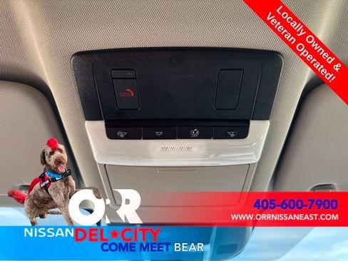 Used 2025 Nissan Rogue SV FWD image 27
