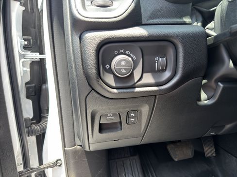 Used 2026 RAM 1500 Big Horn AWD/4WD image 37