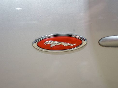Used 2001 Jaguar XK8 Convertible RWD image 36