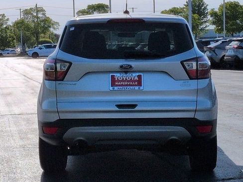 Used 2017 Ford Escape SE w/ SE Cold Weather Package FWD image 6
