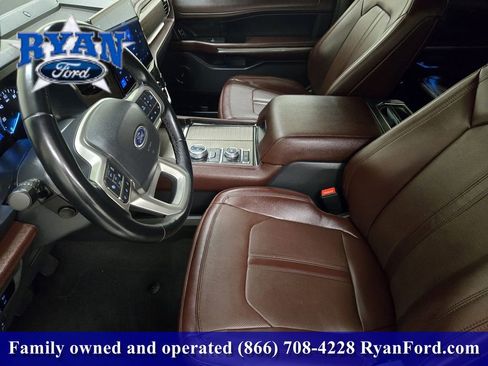 Used 2024 Ford Expedition Max Limited image 9