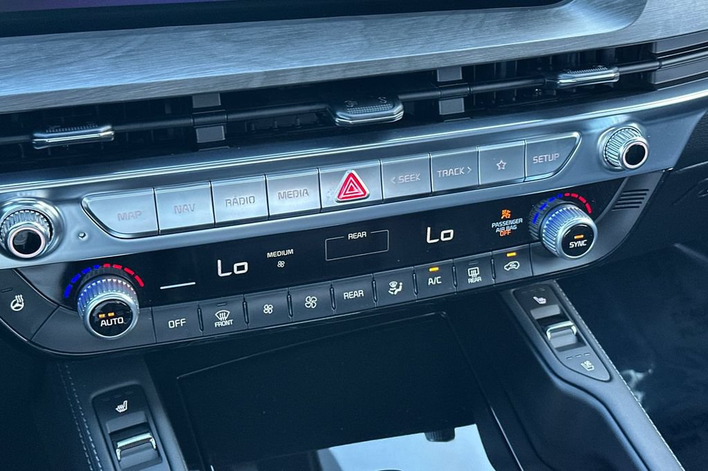 Used 2025 Kia Telluride SX Prestige X-Pro AWD/4WD image 21