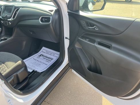 Used 2022 Chevrolet Equinox LT image 55