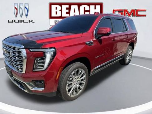 Used 2025 GMC Yukon Denali w/ Sun & Power Step Package AWD/4WD image 7
