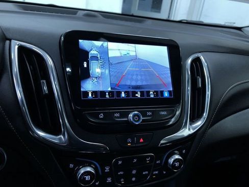 Used 2023 Chevrolet Equinox Premier image 27