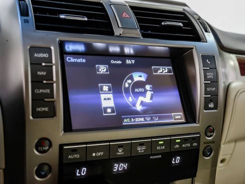 Used 2017 Lexus GX 460 Premium AWD/4WD image 38