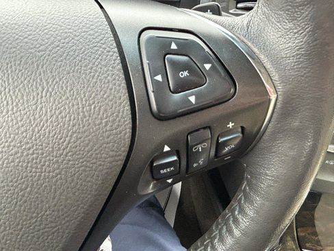 Used 2014 Lincoln MKS AWD w/ Equipment Group 101A image 20