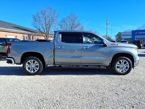 Used 2024 Chevrolet Silverado 1500 LTZ w/ Z71 Off-Road Package image 10