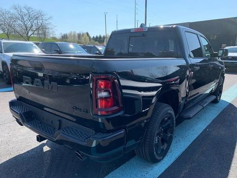 New 2026 RAM 1500 Express AWD/4WD image 7
