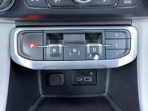 Used 2020 GMC Acadia SLT w/ Trailering Package image 27