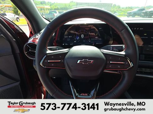 Certified 2026 Chevrolet Equinox RS w/ LPO, Floor Liner Package AWD/4WD image 17
