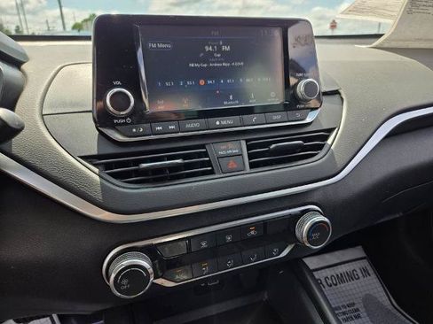 Certified 2022 Nissan Altima 2.5 S FWD image 25
