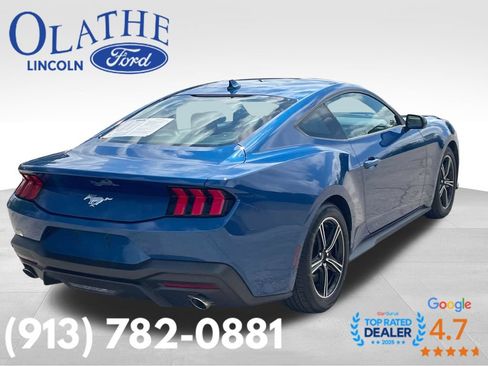 Used 2024 Ford Mustang Coupe RWD image 5