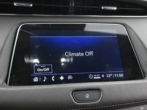 Used 2023 Cadillac XT4 Premium Luxury image 25