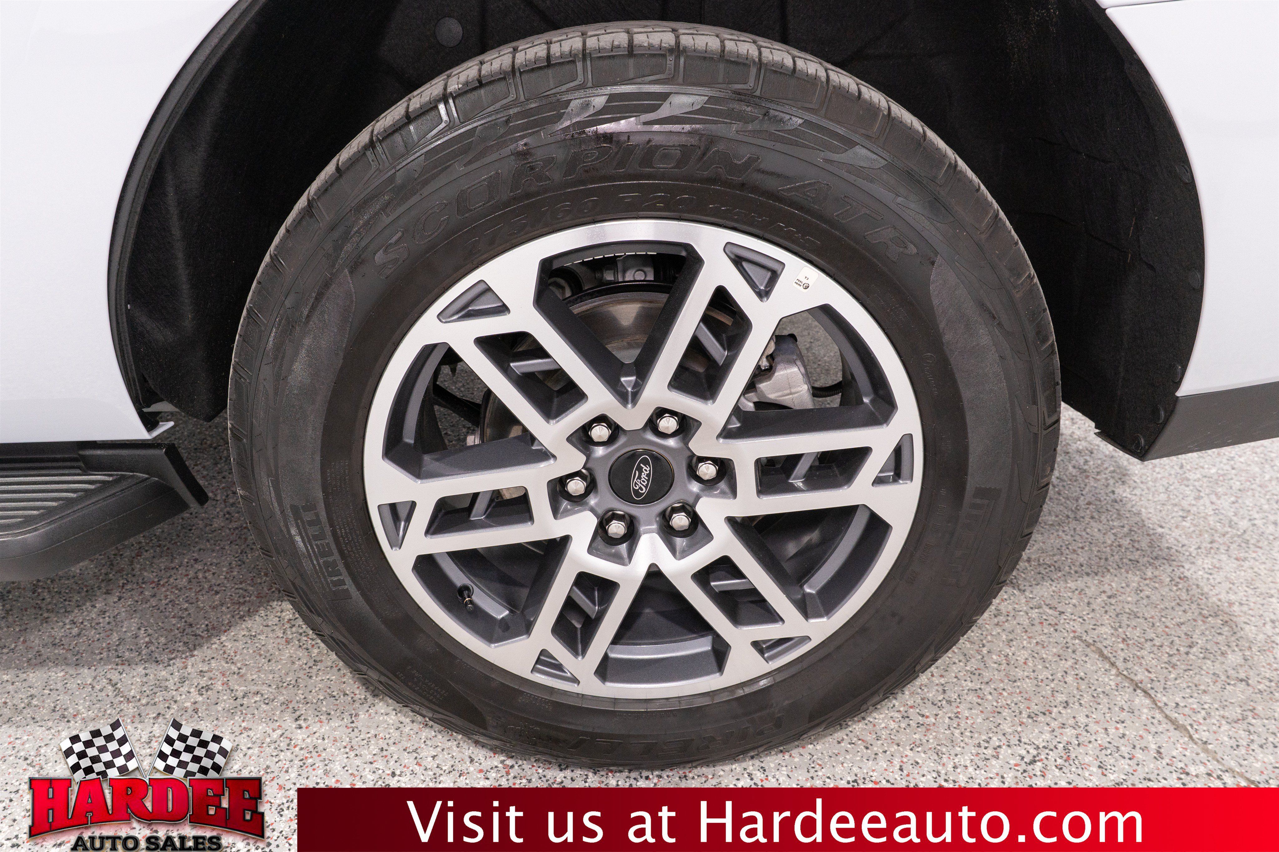 Used 2025 Ford Expedition Active AWD/4WD image 10