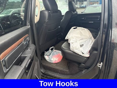 Used 2017 RAM 1500 Laramie w/ Convenience Group AWD/4WD image 29