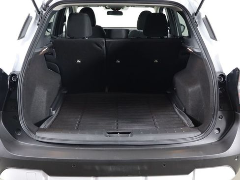 Used 2025 Nissan Kicks SV FWD image 17
