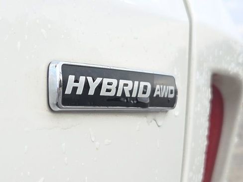 Used 2025 Ford Escape ST-Line Elite w/ Class II Trailer Tow Package image 18