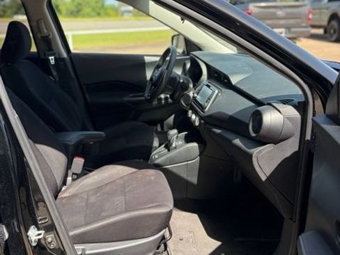 Used 2023 Nissan Kicks S FWD image 15