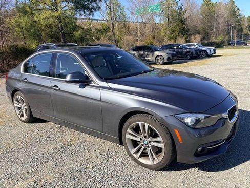 Used 2017 BMW 330i Sedan image 3