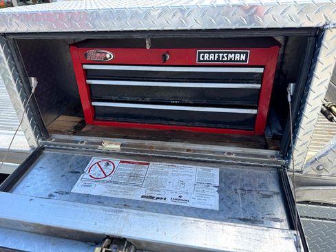 Used 2010 Ford F450 4x4 Regular Cab Super Duty image 17