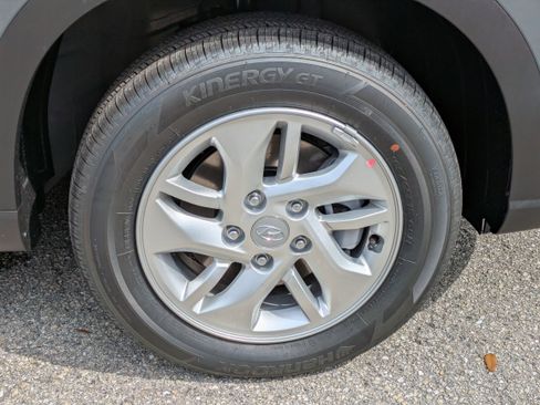 New 2026 Hyundai Venue SE FWD image 11