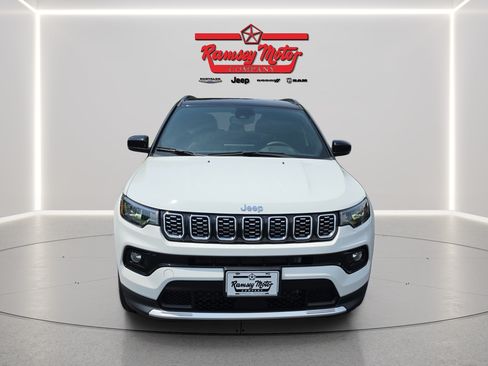 Used 2025 Jeep Compass Limited AWD/4WD image 8