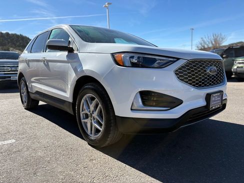 Certified 2024 Ford Edge SEL image 11