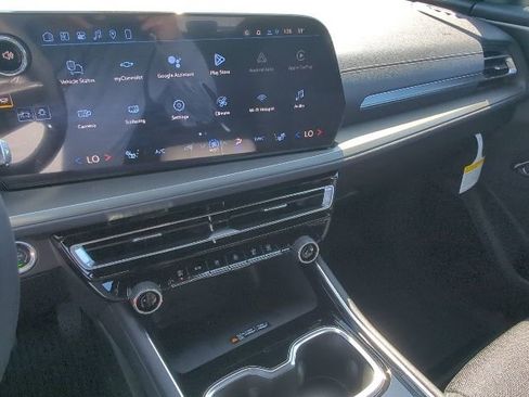 New 2026 Chevrolet Traverse LT w/ Midnight/Sport Edition FWD image 16