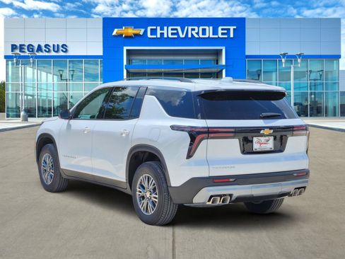New 2026 Chevrolet Traverse LT FWD image 5