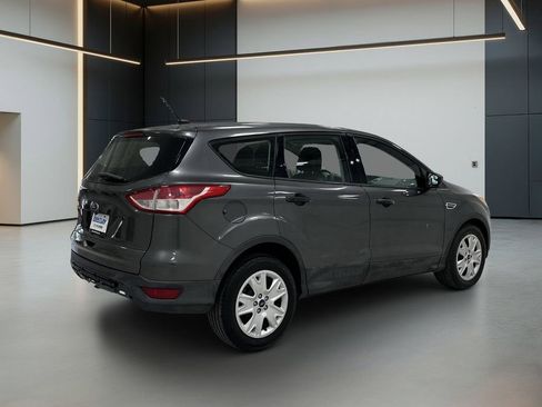 Used 2016 Ford Escape S FWD image 5