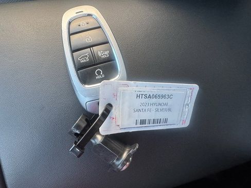 Used 2023 Hyundai Santa Fe SEL w/ Premium Package image 33