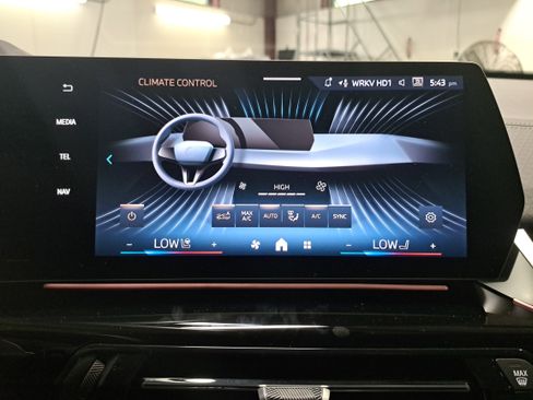 New 2026 BMW X2 xDrive28i w/ Technology Package AWD/4WD image 21