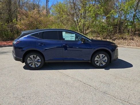 New 2025 Nissan Murano SL image 2