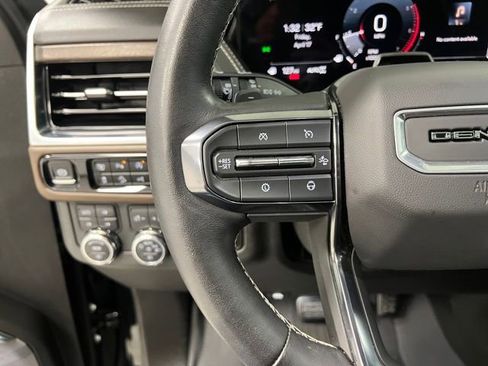 Used 2025 GMC Yukon Denali Ultimate w/ LPO, Floor Liner Package AWD/4WD image 28