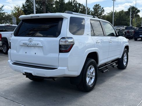 Used 2024 Toyota 4Runner SR5 Premium AWD/4WD image 5