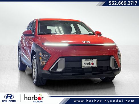 Certified 2024 Hyundai Kona SE FWD image 1