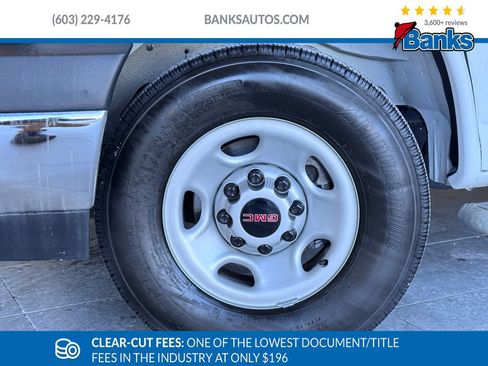 Used 2024 GMC Savana 2500 w/ Driver Convenience Package image 4