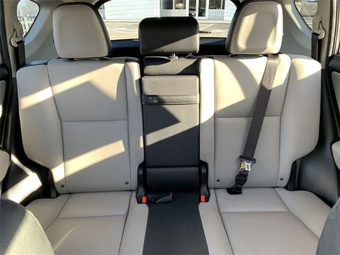 Used 2017 Toyota RAV4 Limited image 30