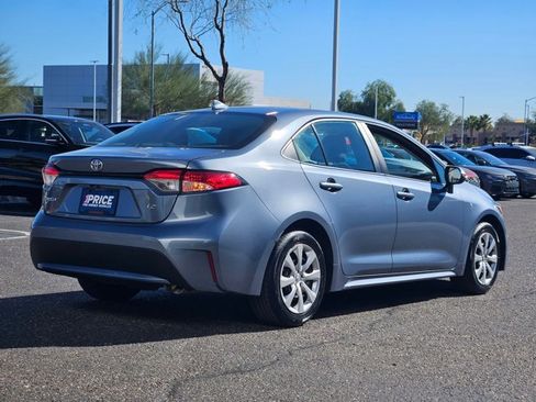 Used 2020 Toyota Corolla LE image 5