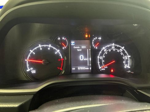 Used 2024 Toyota 4Runner SR5 RWD image 17