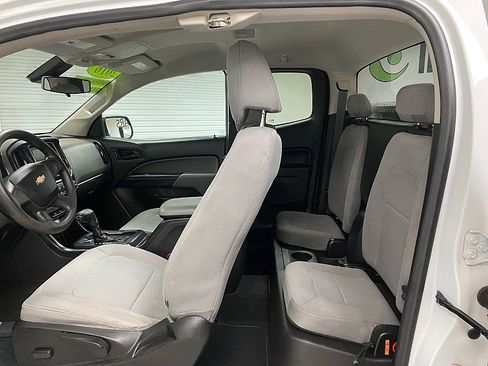 Used 2016 Chevrolet Colorado W/T image 11